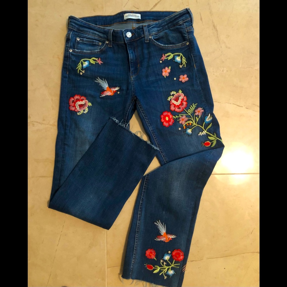 Beautiful embroidered jeans from Zara
